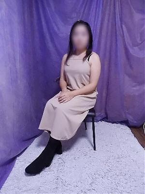 デリバリーでエッチな奥様がご自宅に！