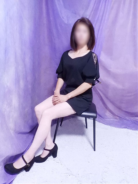 つきの(AFも可！細身美人妻)