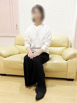 えみ（色白美肌奥様）