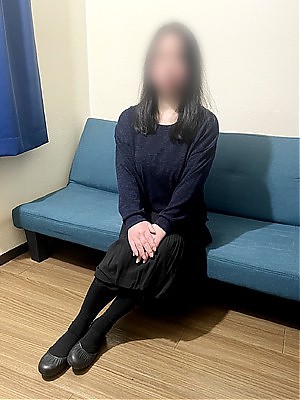 新人みく奥様出勤一番手でご案内です♪