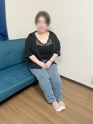 ここ(Kカップ爆乳若妻♪)