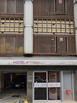 OYO 44566 Hotel TRW