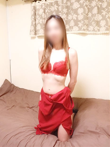 こゆき（スレンダー美人奥様）