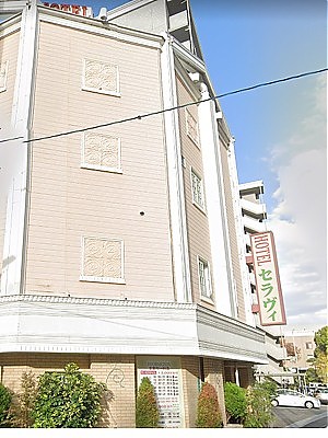 セラヴィ大阪城北詰店　